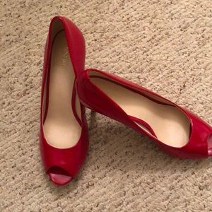 Nine West Camya red peep toe platform heels 12